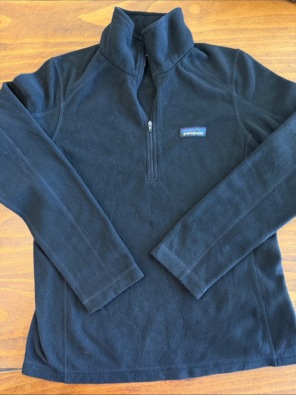 Patagonia Women’s Small Black 1/4 Zip Fleece Pullover